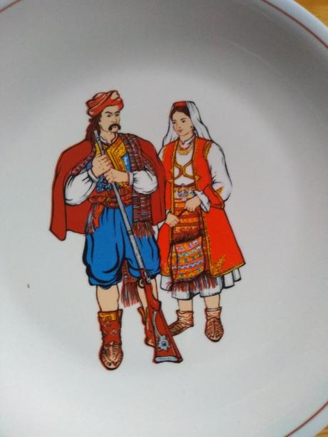 Porcelan retro  yugoslavia 2 ks - 16 eur, 