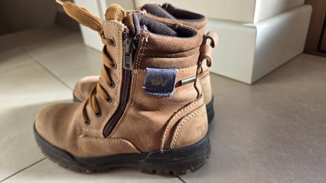 Kožené topánky, 33