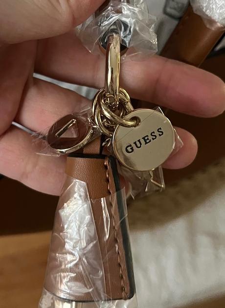 Nová kabelka guess s dustbagom a visačkou, guess