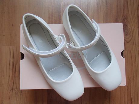 Topánky na prvé sväté prijímanie, graceland,32