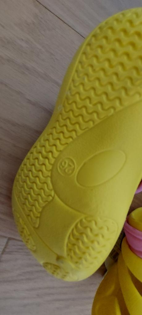 Slapky  nenosene, 26