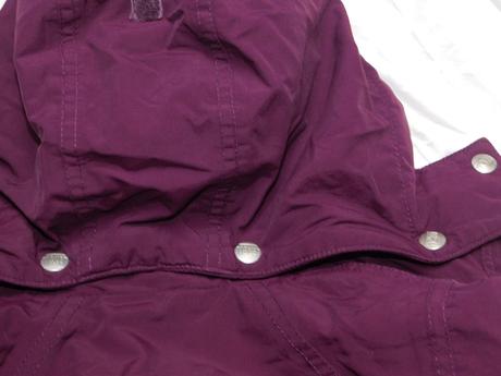 Kvalitna lyziarska bunda s odonimatelnou kapucnou, 92