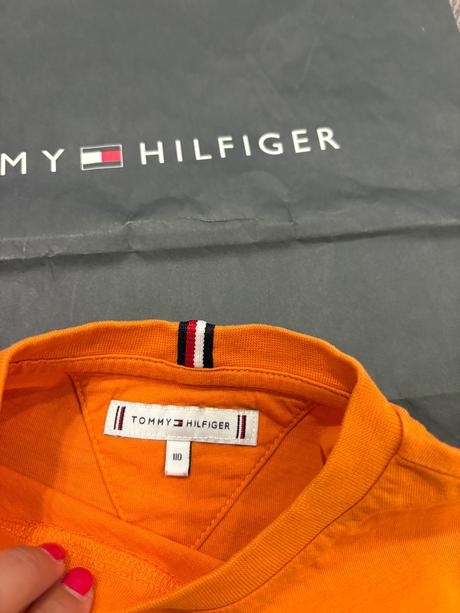 Tommy hilfiger tričko č.110, tommy hilfiger,110
