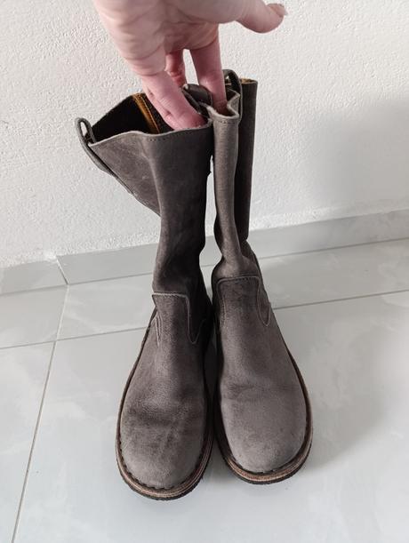 Dievčenské kožené čižmy top stav pépé, 34