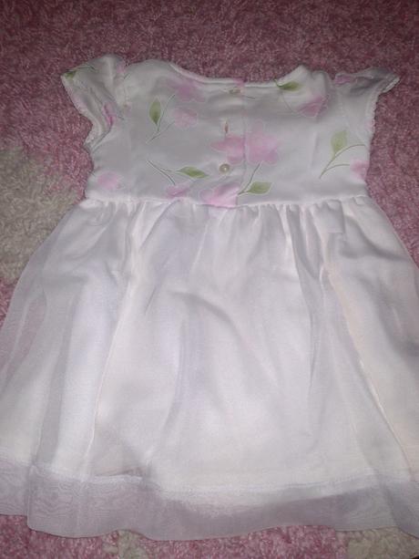 Slávnostné šatičky, 68