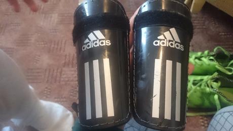 Kopačky + chrániče gratis, adidas,31