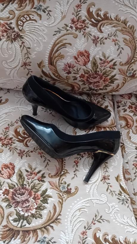 Čierne dámske lodičky,veľ.39, 39