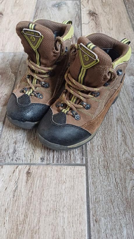 Turistické dolomite 32, 32