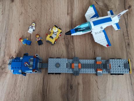 Lego city 60079 transportér pre prevoz raketoplánu,