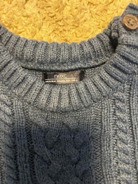 Sveter next, next,116