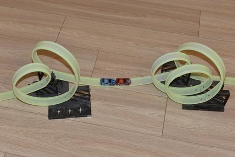 Dráha s autíčkami, 