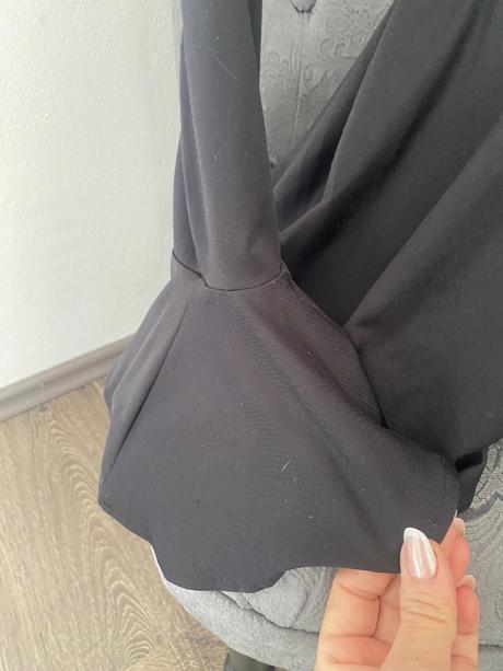 Guess nádherný topik s/m, guess,m