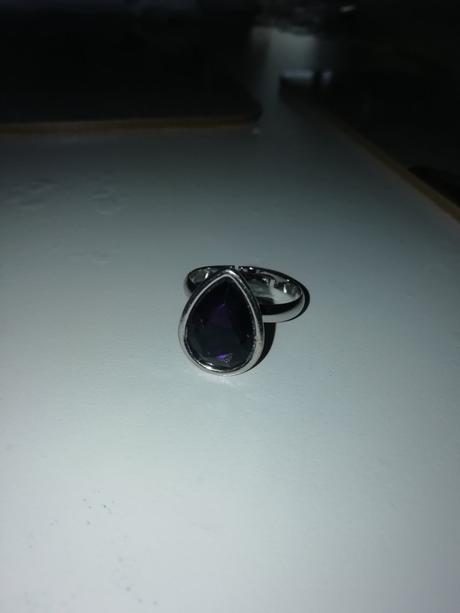 Prsten slza cierno-fialova, 