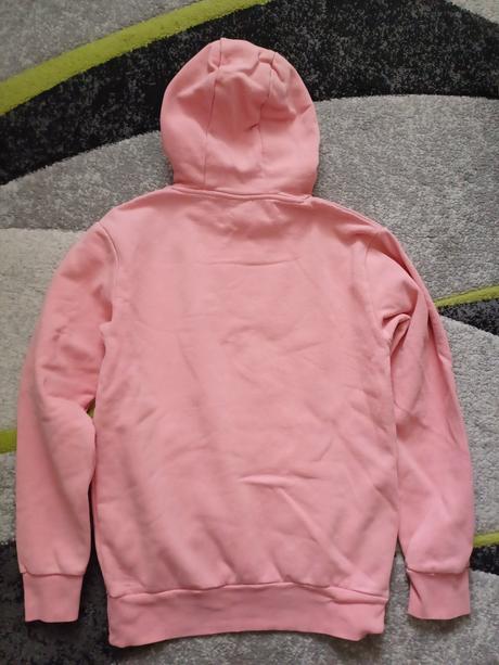 Ružová mikina, 38