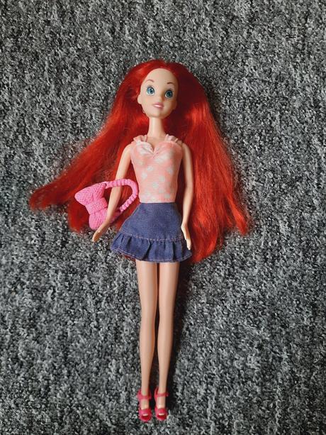 Bábika ariel + druhý outfit, 