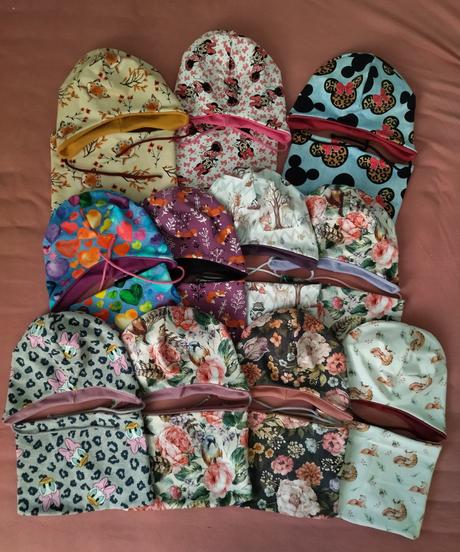 Kojenecké čiapky na šnúrky, <50 - 104