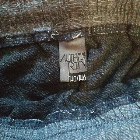 Tepláky č. 140/146, authority,140