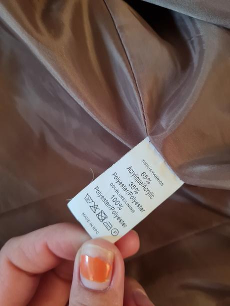 Hnedý kožúšok, s