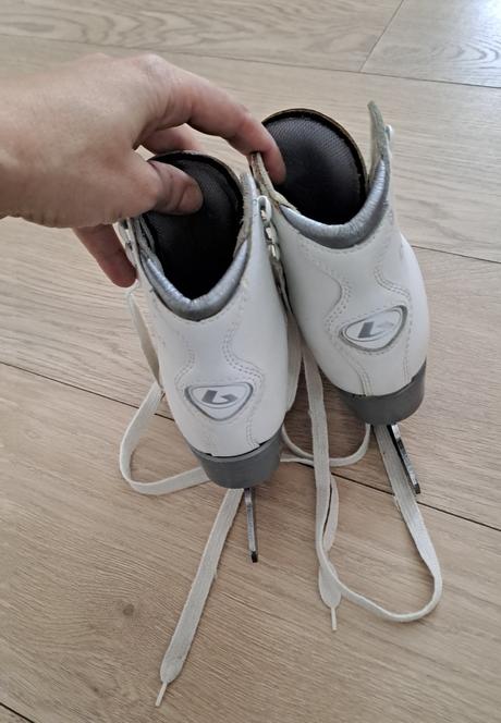 Korčule na ľad, botas,27