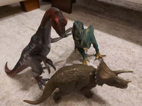 Dinosaury - cena za kus, 