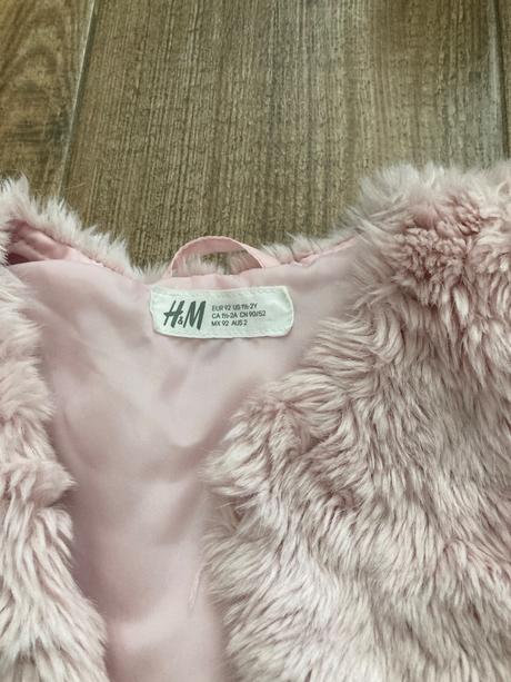 Vesta s kozusinkou, h&m,92