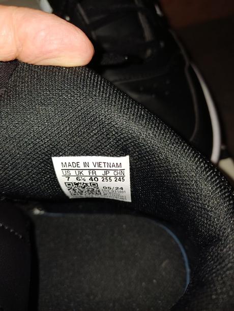 Adidas tenisky, adidas,40