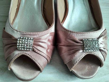 Spoločenské saténové/béžové lodičky, v. 38/39, 39