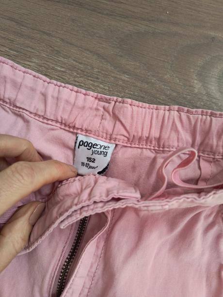 Ľahké nohavice, takko,152