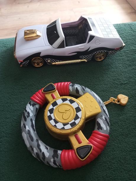 Lol bábika s autom, 