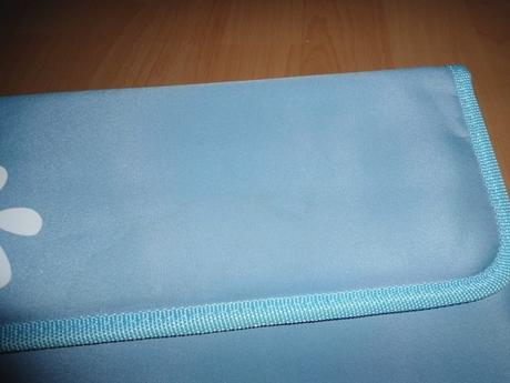 Kozmeticka taska na stetce, 