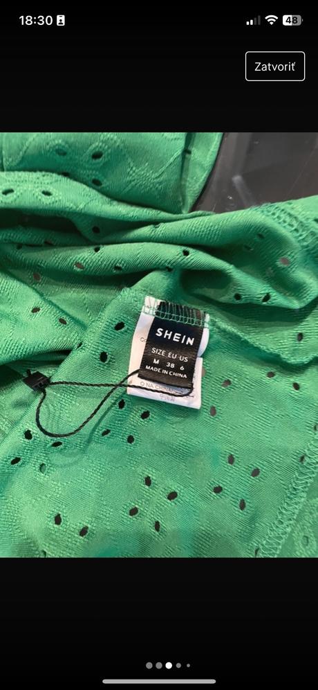 Smaragdovo zelene madeirove tričko, m