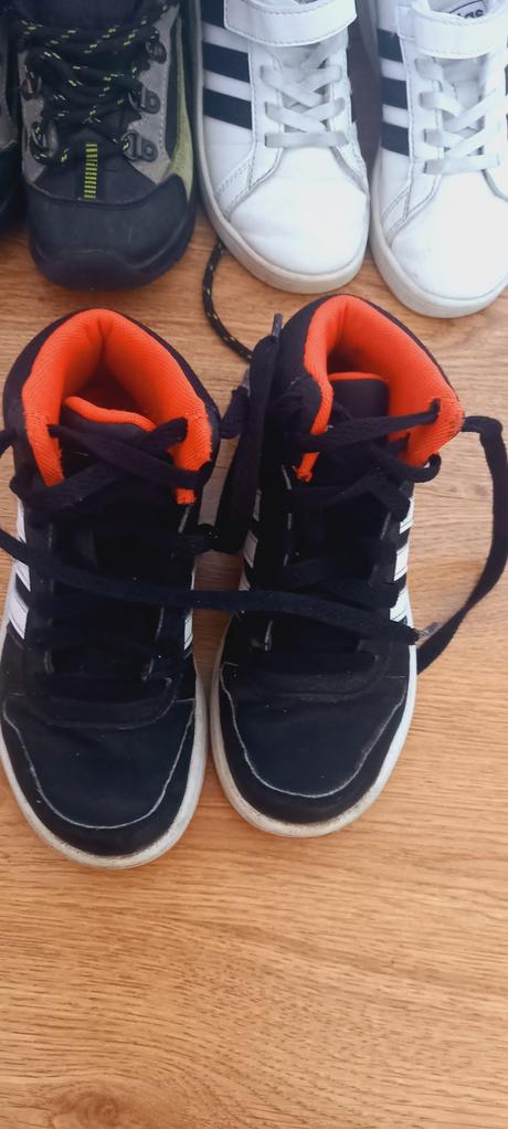 Botasky 29/30 vd 19 cm+ darujem oblečenie 128/134, adidas,29