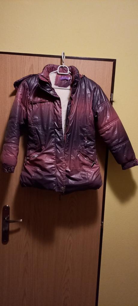 Teplá zimná bunda 134/140 s kapucňou super stav, 140