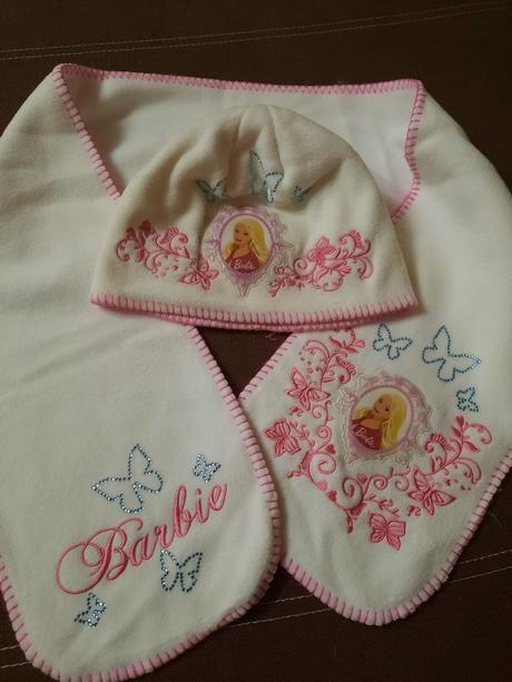 Čiapka, barbie,122