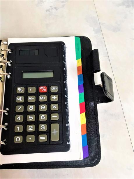 Organizér s kalkulačkou,