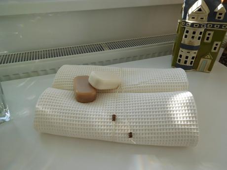 Vaflová bavlna - uteráky-140 x 70 cm, nové, 