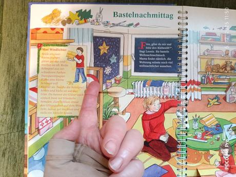 Veľká vianočná kniha s okienkami,