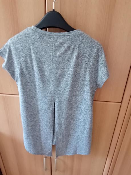 Rôzne tričká, 164