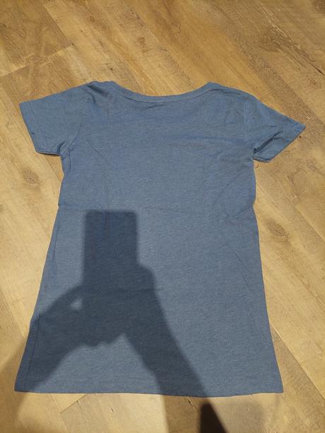 Tmavomodre tricko, m