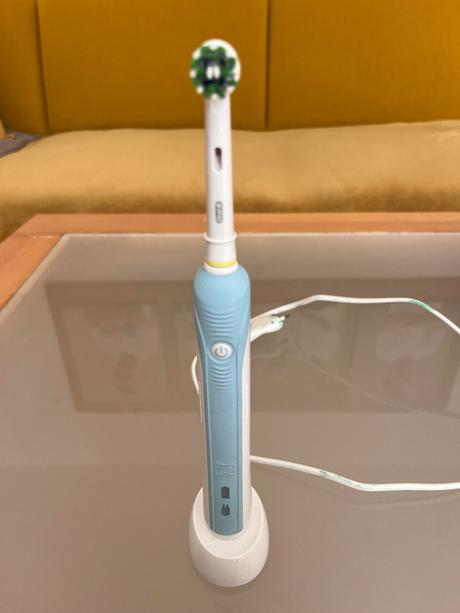 Oral b sonicka kefka,