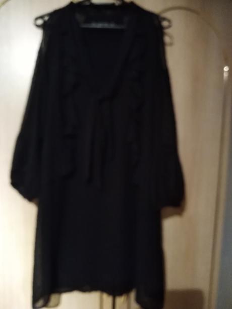 Ľahké letné šaty, 40