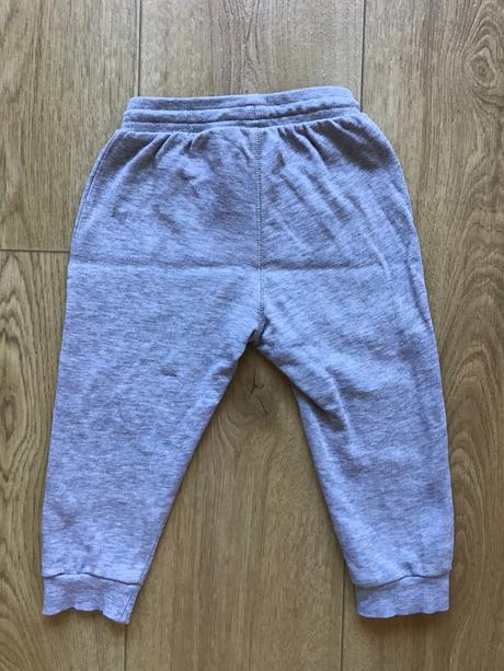 Tepláky sivé h&m 86, h&m,86