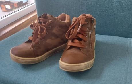 Topanky prechodné, 26