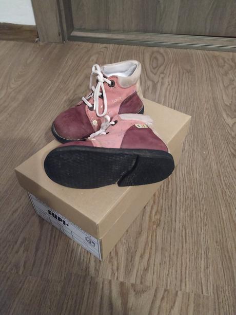 Ortopedické vysoké poltopánky, 22