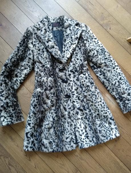 Zimny kabat slovensky vyrobok, s