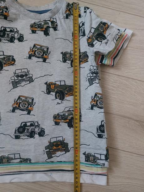 Tričká 110-116, 110