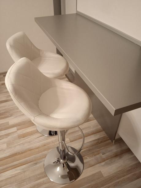 Predám barové stoličky, 