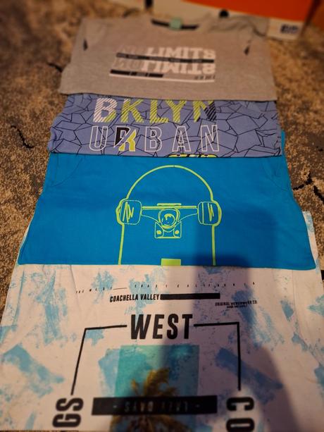 Balík oblečenia, 140–152