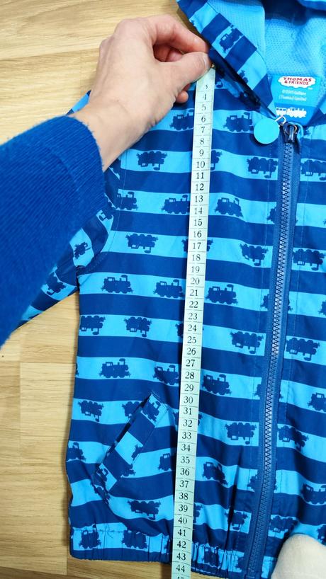 Prechodná bunda s vlacikmi, 104