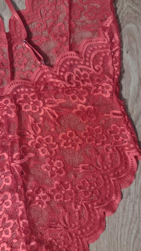 Čipkované body, l